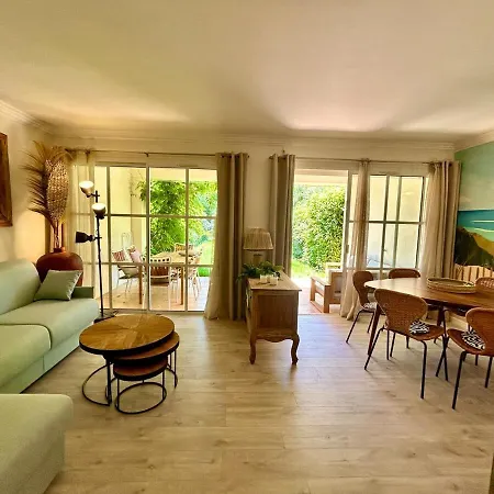 בית נופש Les Restanques Maison 3 Pins