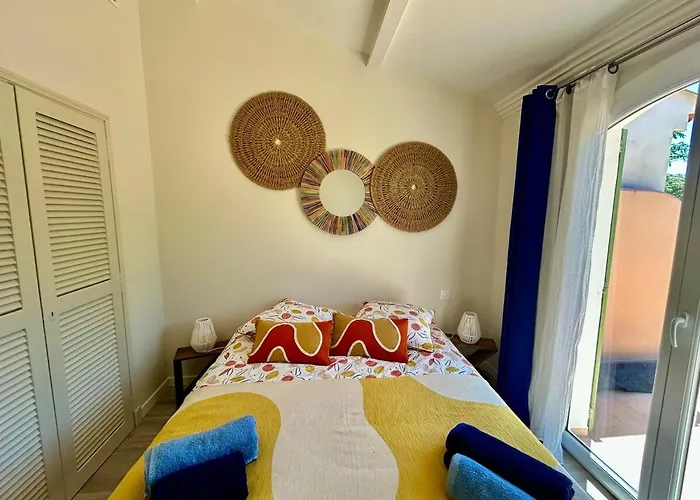 בית נופש Les Restanques Maison 3 Pins גרימו