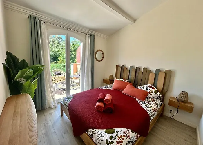 Les Restanques Maison 3 Pins בית נופש גרימו