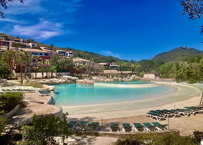 Les Restanques Maison 3 Pins בית נופש